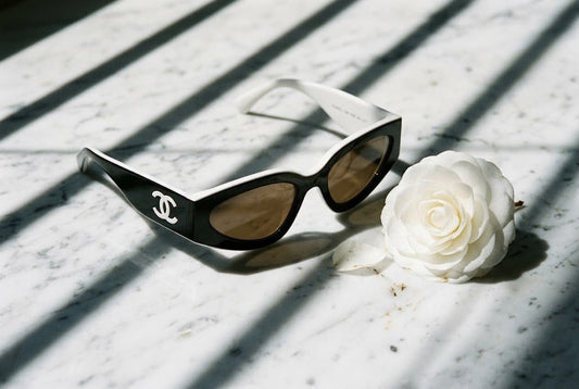 Chanel CH6056 1656/53: O Cat-Eye Preto e Branco, Pronto a Enviar
