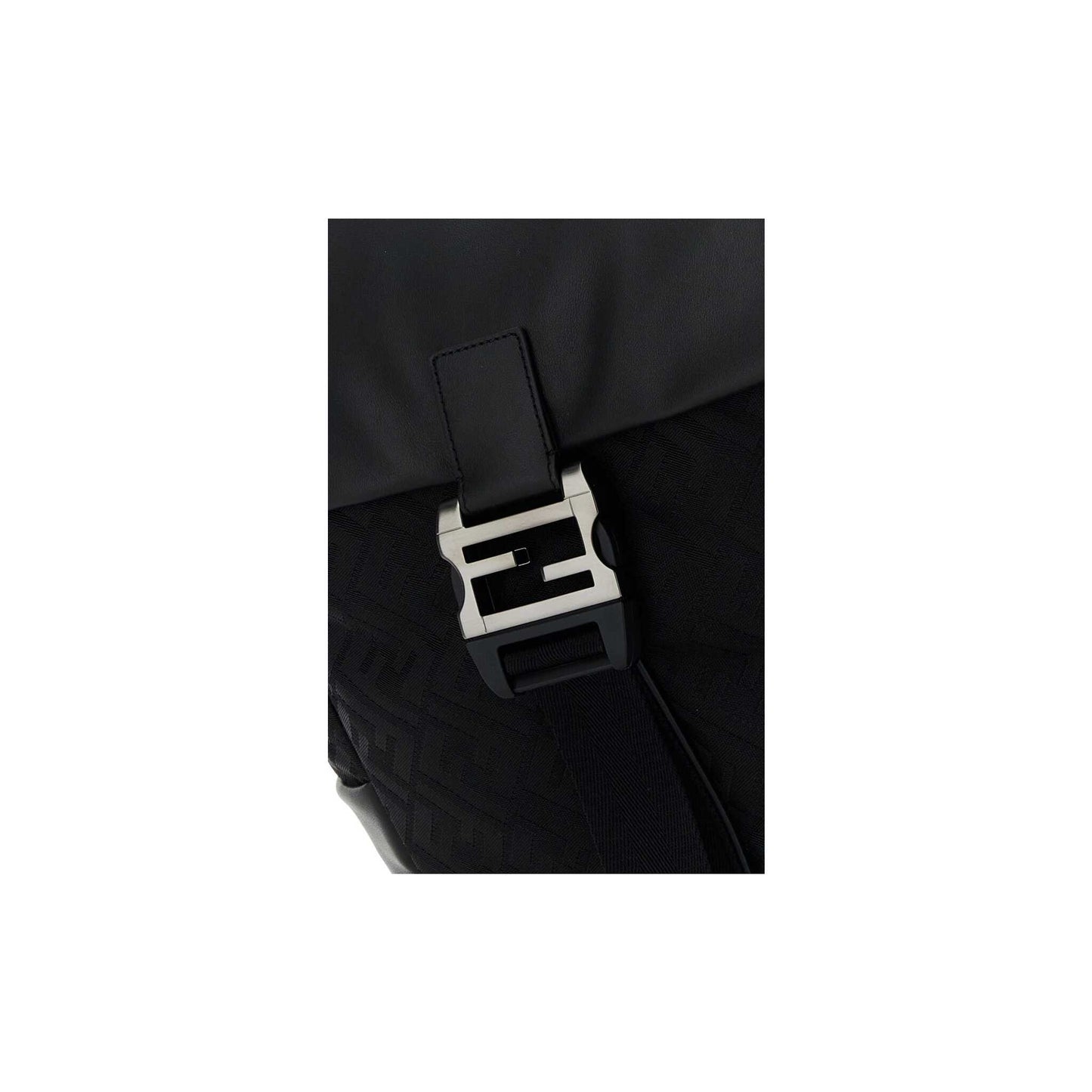 Mochila Baguette em Nylon