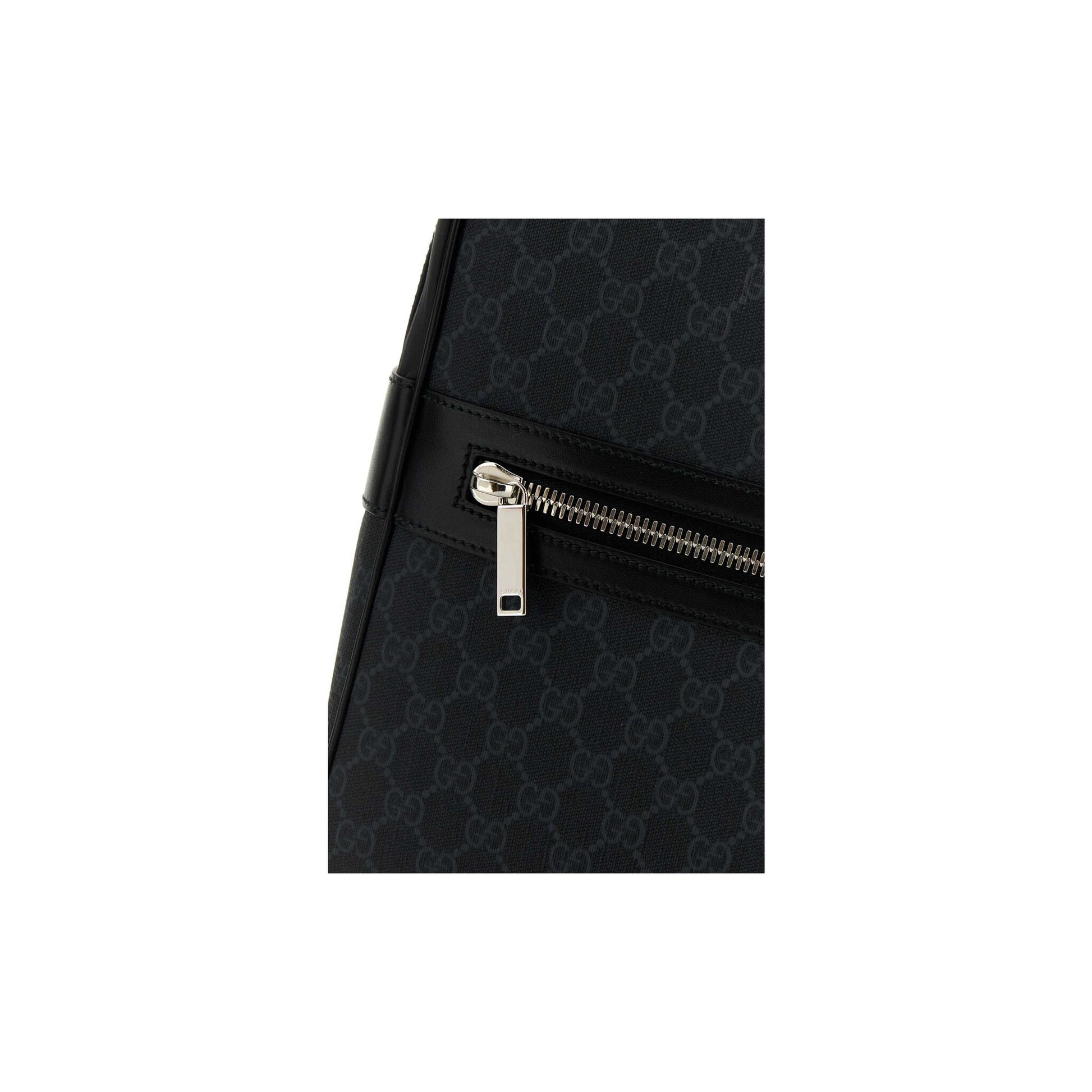 Gucci Mochila Média GG Black em Lona GG Supreme
